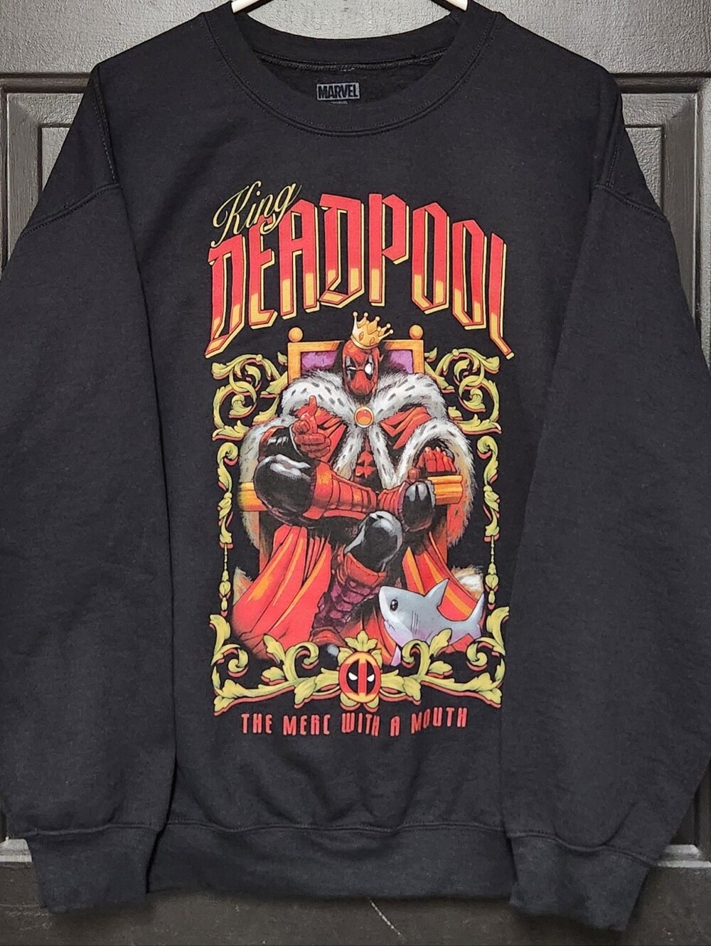 Marvel King Deadpool Graphic Crewneck Sweatshirt Pullover Black Men's Large